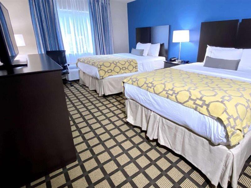 Baymont By Wyndham Latham Albany Airport Hotel Ngoại thất bức ảnh