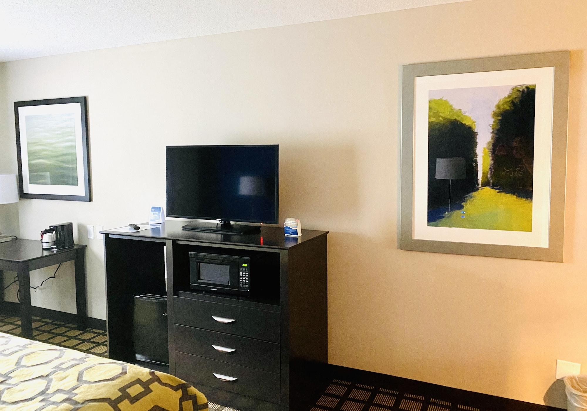 Baymont By Wyndham Latham Albany Airport Hotel Ngoại thất bức ảnh
