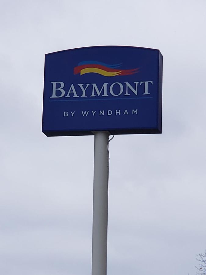 Baymont By Wyndham Latham Albany Airport Hotel Ngoại thất bức ảnh